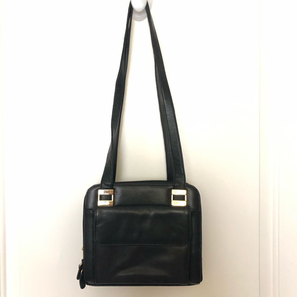 Vintage black shoulder bag w gold tone hardware